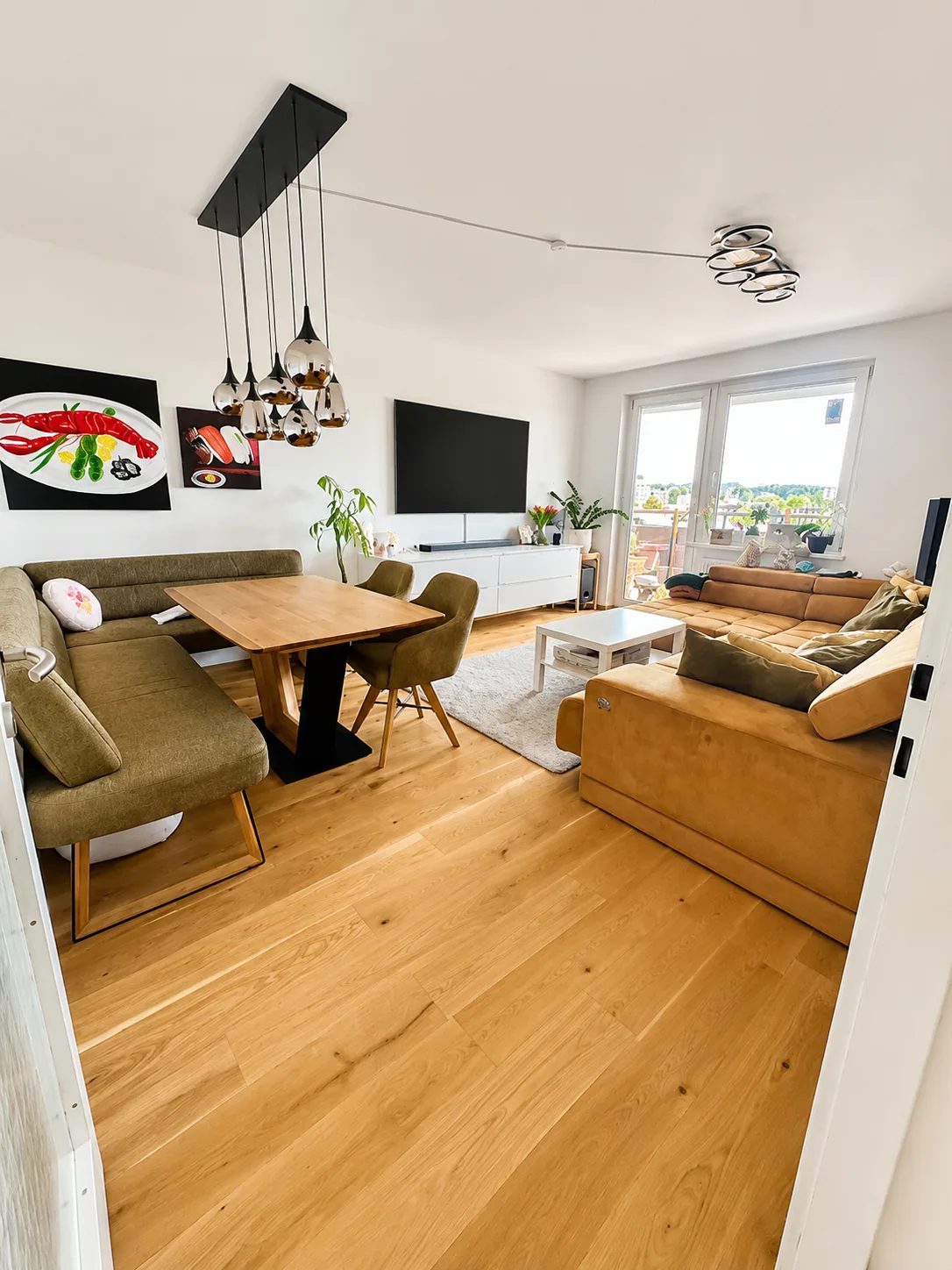 Wohn- und Esszimmer